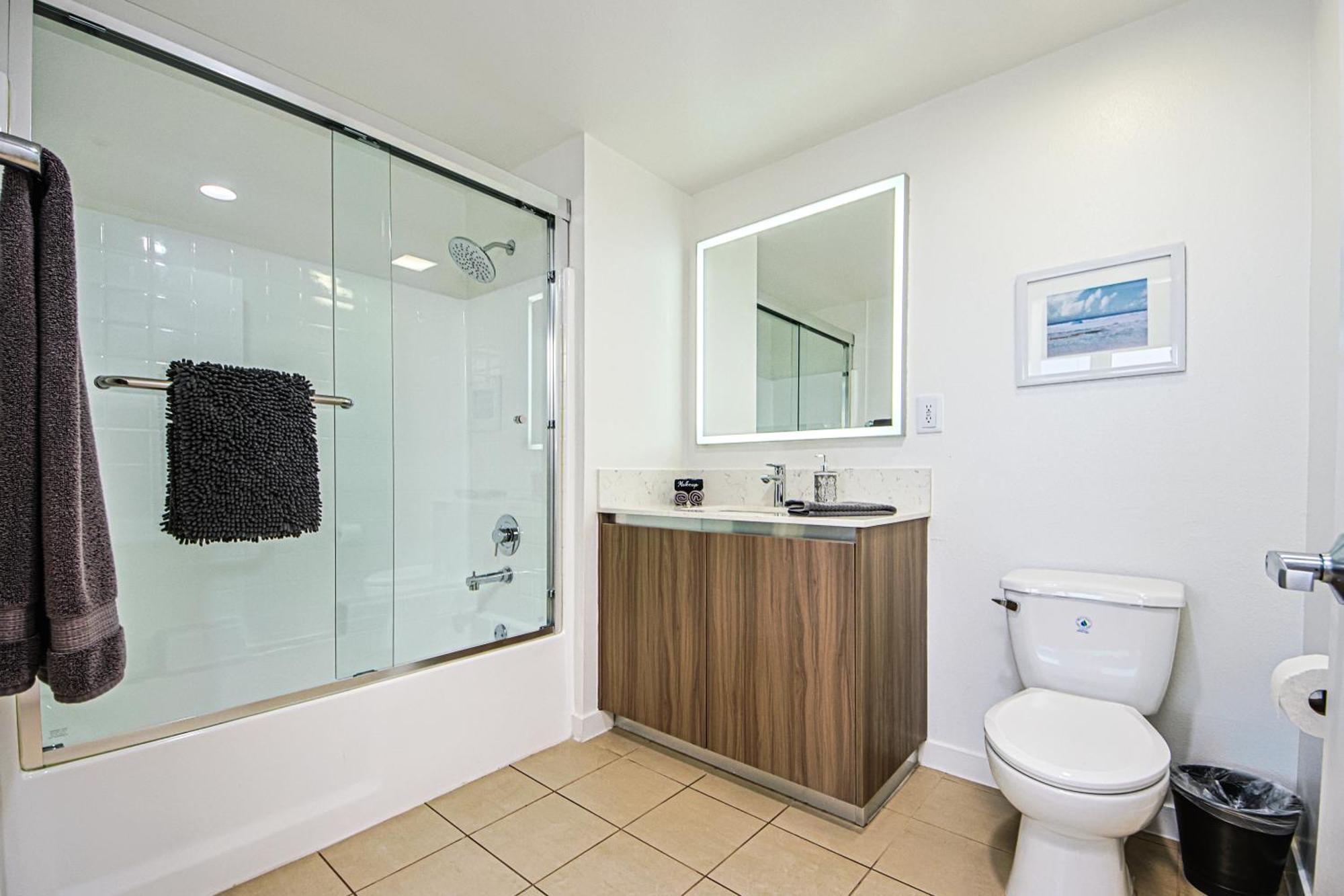 The Carlton - Modern-lux 2 Master Suites-secure Bldg & Parking- 5 Blks To Ocean Ave Apartment Los Angeles